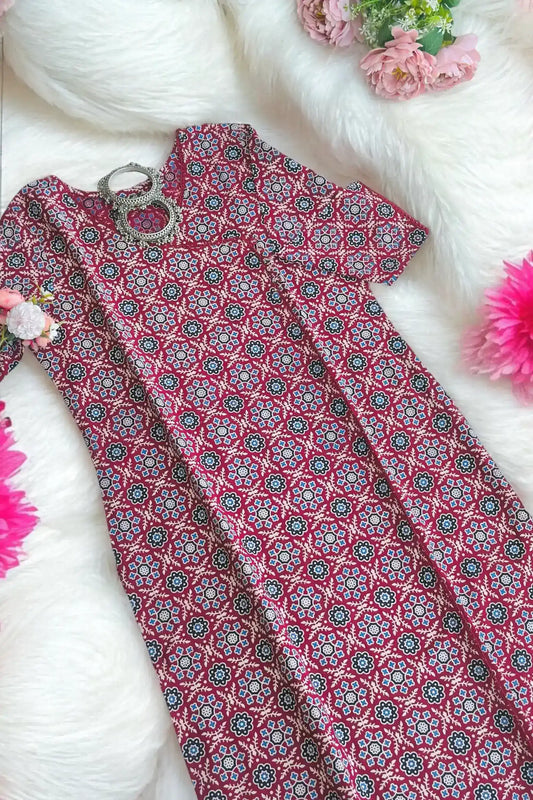 Angrakha Maroon Mul Budget Kurta