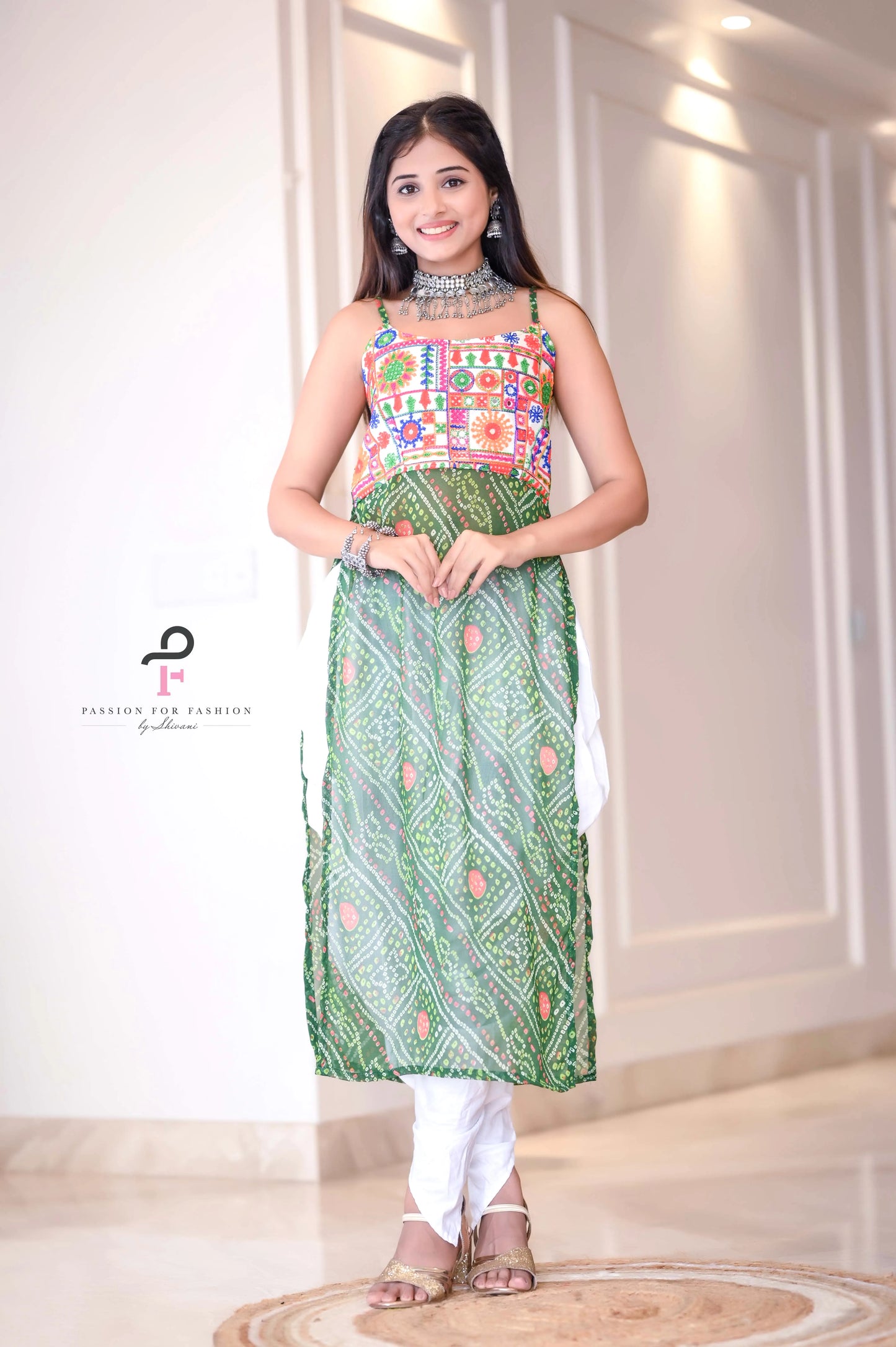 Gamti Green Gulnaz Embroidered Kurta