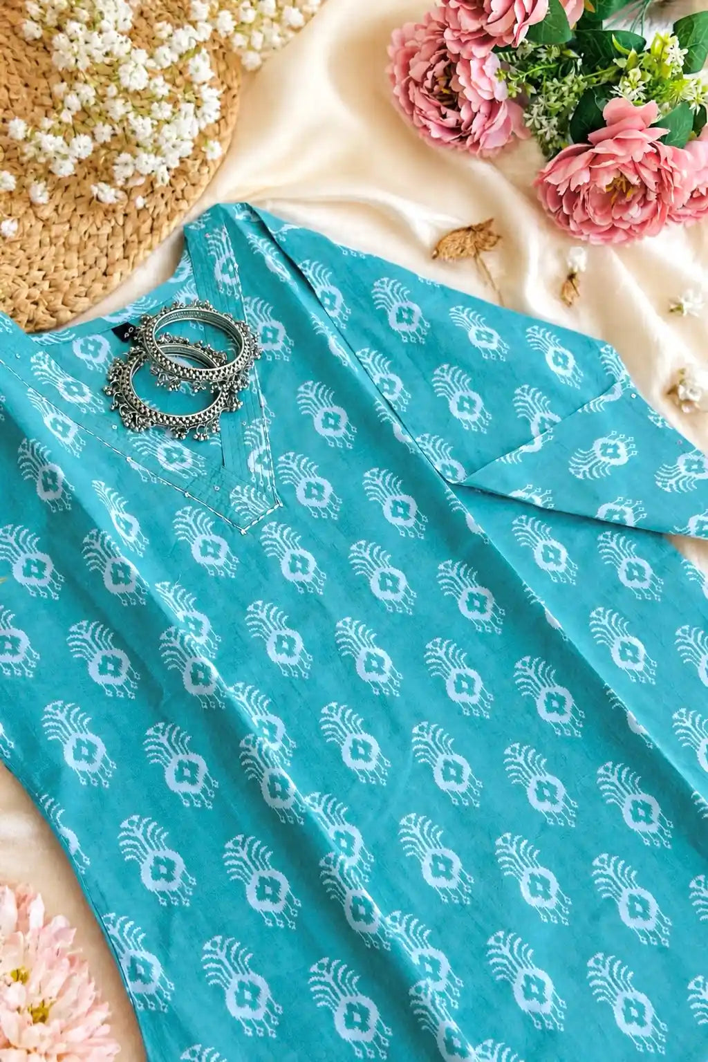 Blush Block Mul Budget Kurta