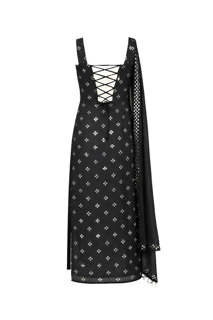 Muskan’s Black Embroidered Gulnaz Kurta