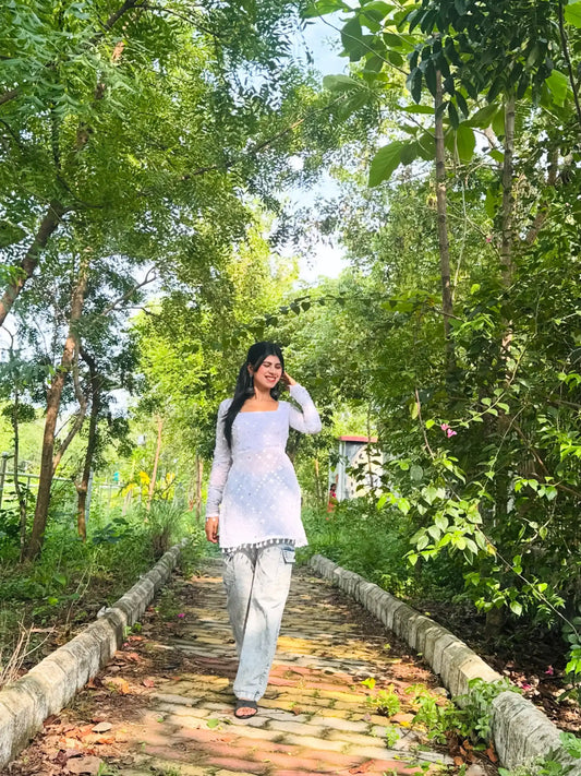 White Mirror Gulnaz Dori Kurta