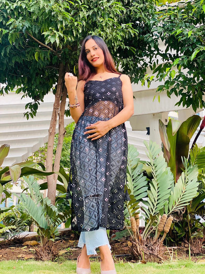 Chic Black Embroidered Mirror Kurta