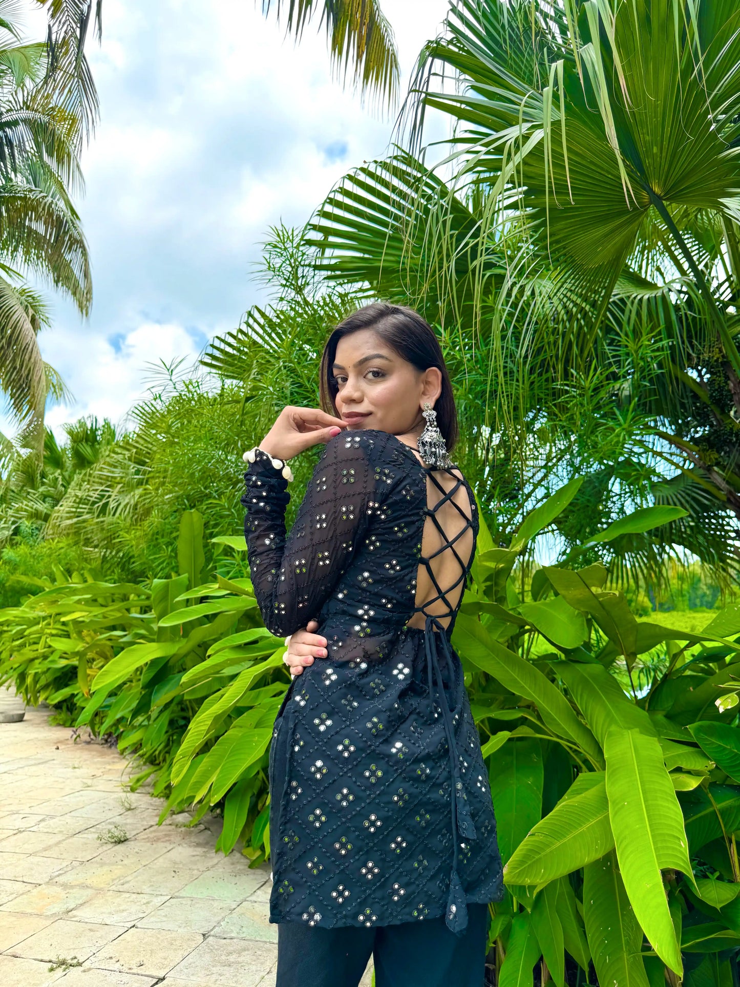 Black Chic Gulnaz Dori Kurta