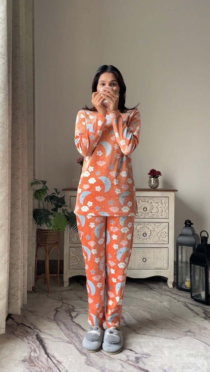 Snoopy Cute Orange Velvet Nightsuit