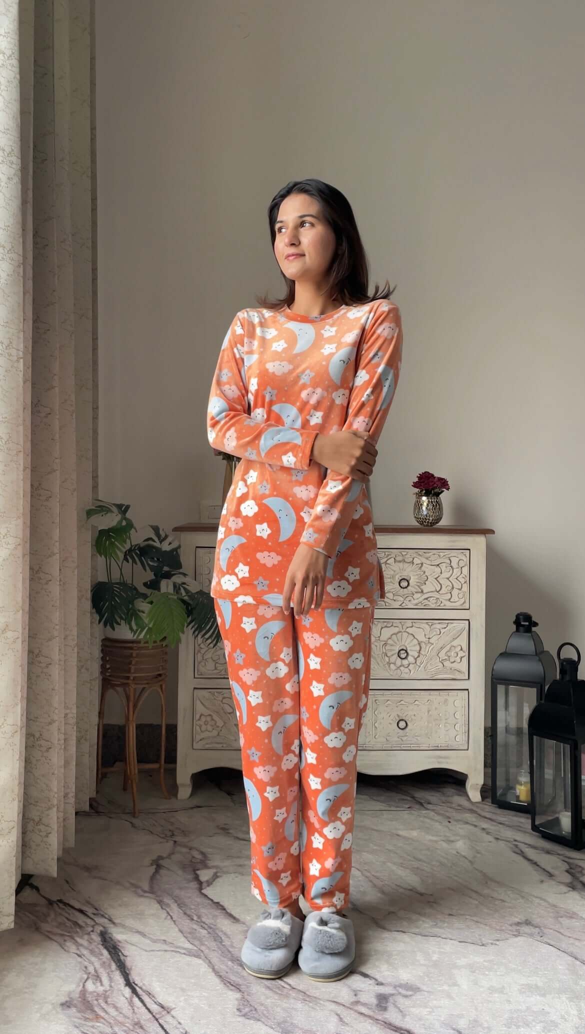 Snoopy Cute Orange Velvet Nightsuit