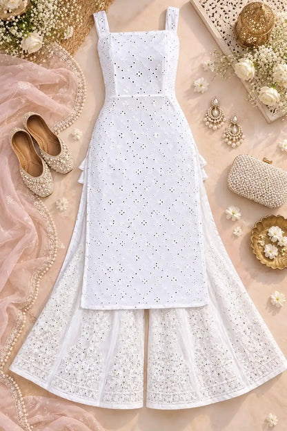 Santoshi’s White Embroidered Gulnaz Kurta