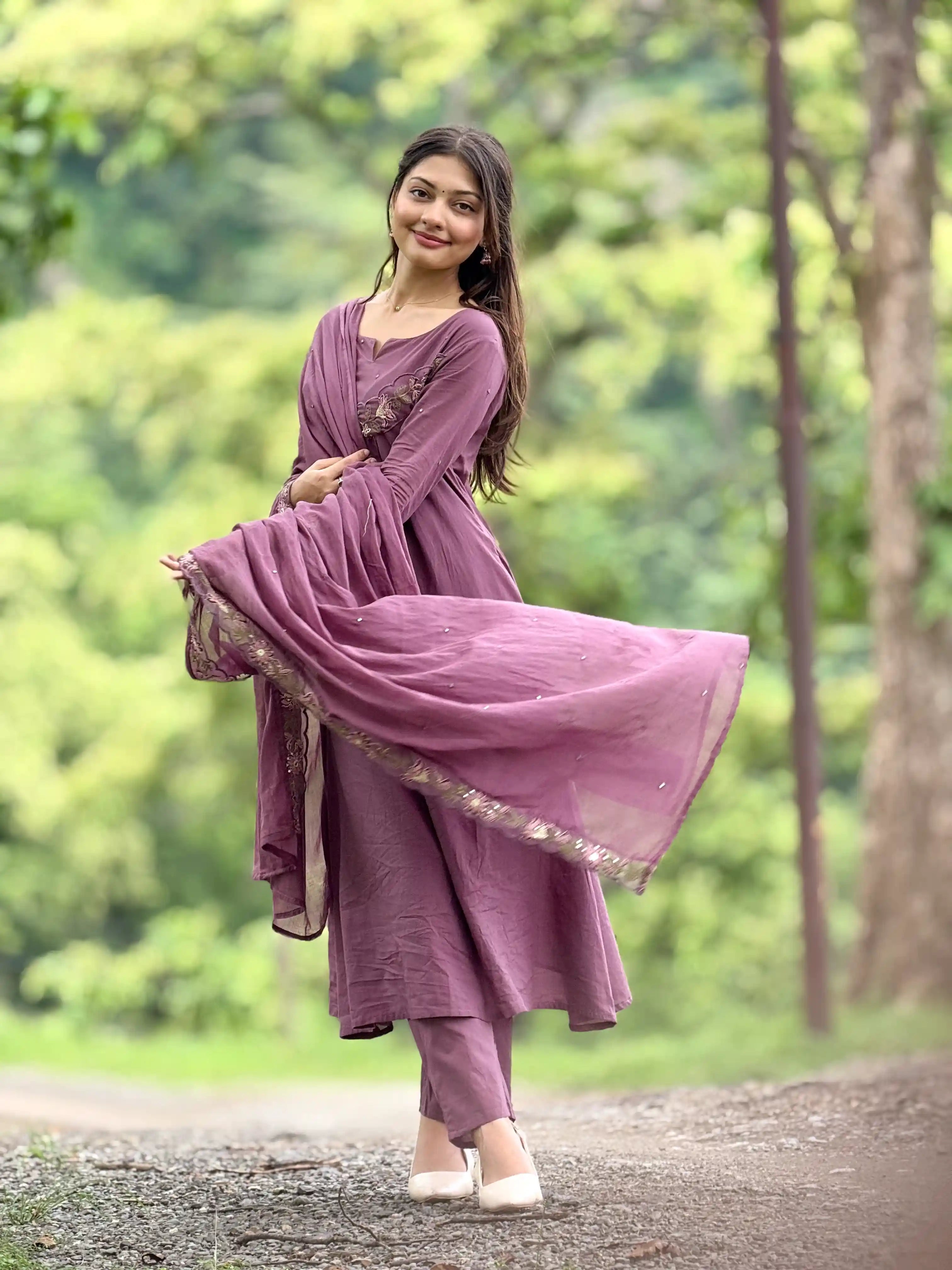 Gulbahaar Mauve Meher Suit Set