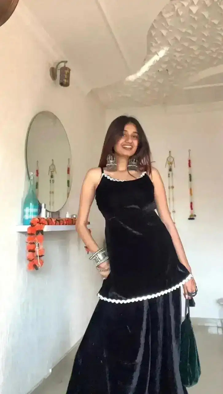 Meher's Daisy Black Gulnaz Ensemble - Passion for Fashion by Shivani