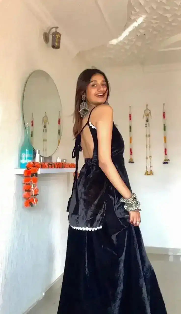 Meher's Daisy Black Gulnaz Ensemble - Passion for Fashion by Shivani