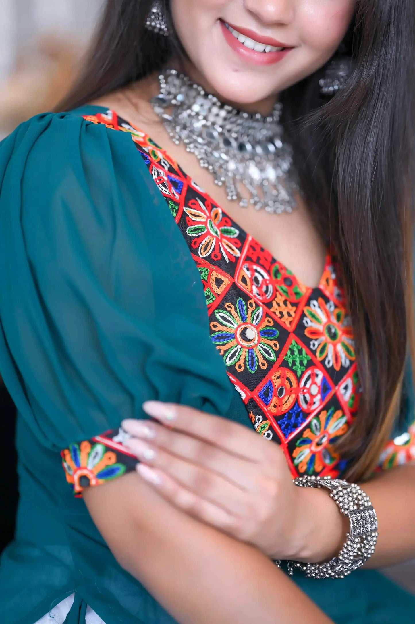 Khoobsurat Turquoise Gamti Gulnaz Kurta