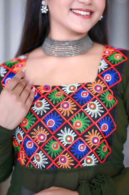 Avery Green Gulnaz Embroidered Kurta