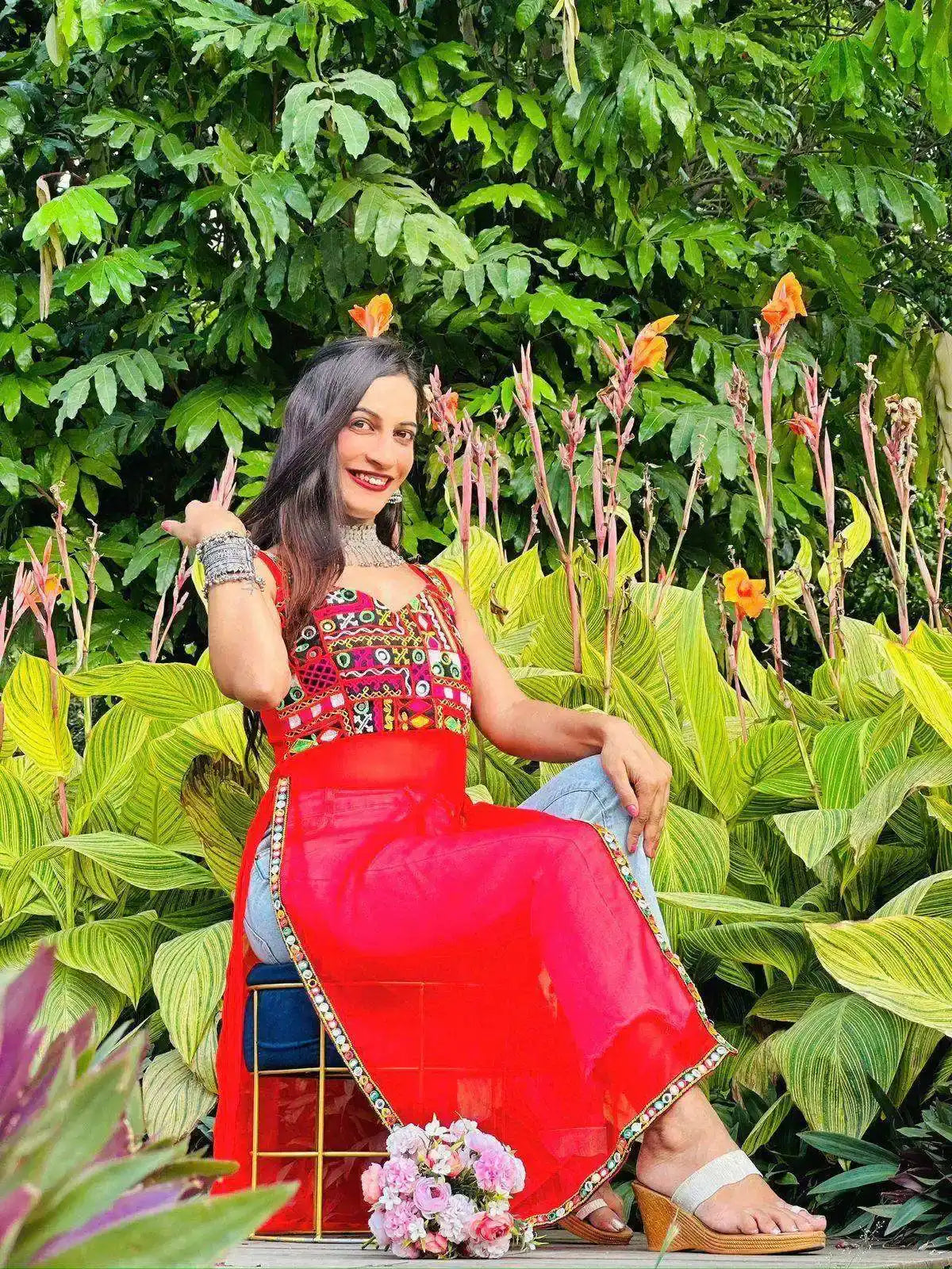 Glory Red Gamti Gulnaz Kurta