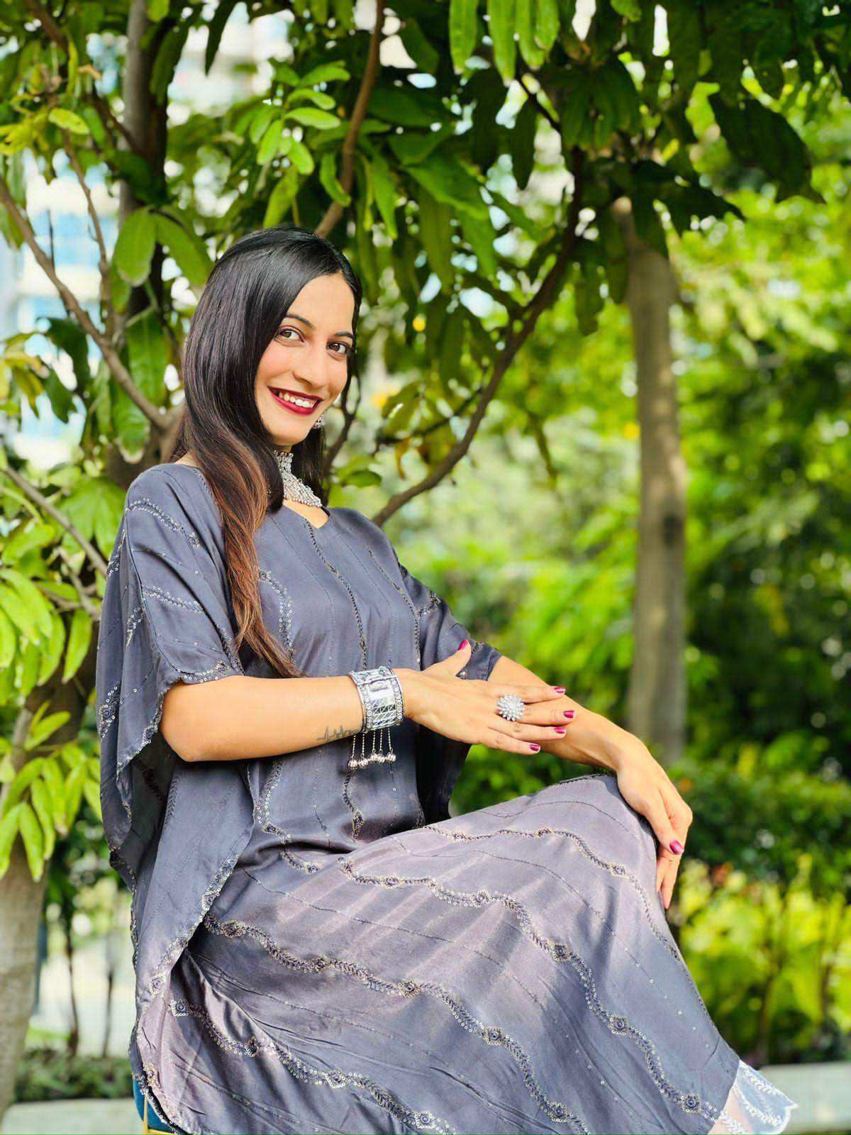 Chloe Chic Grey Muslin Kaftan Set