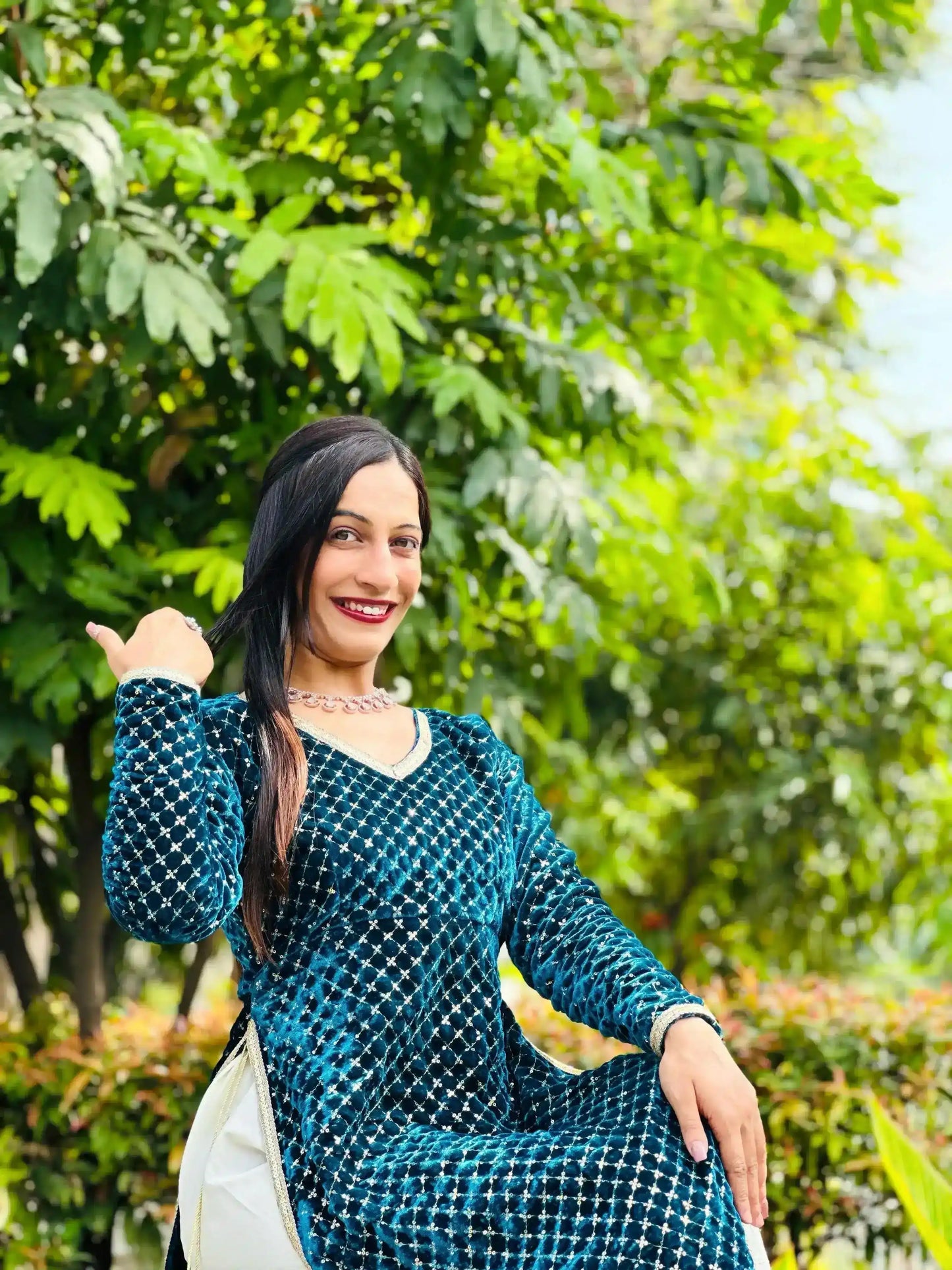 Fine Turquiose Velvet Gulnaz Kurta