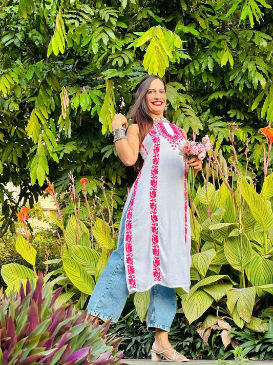 Whimsical White Aliya Noor Slit Kurta